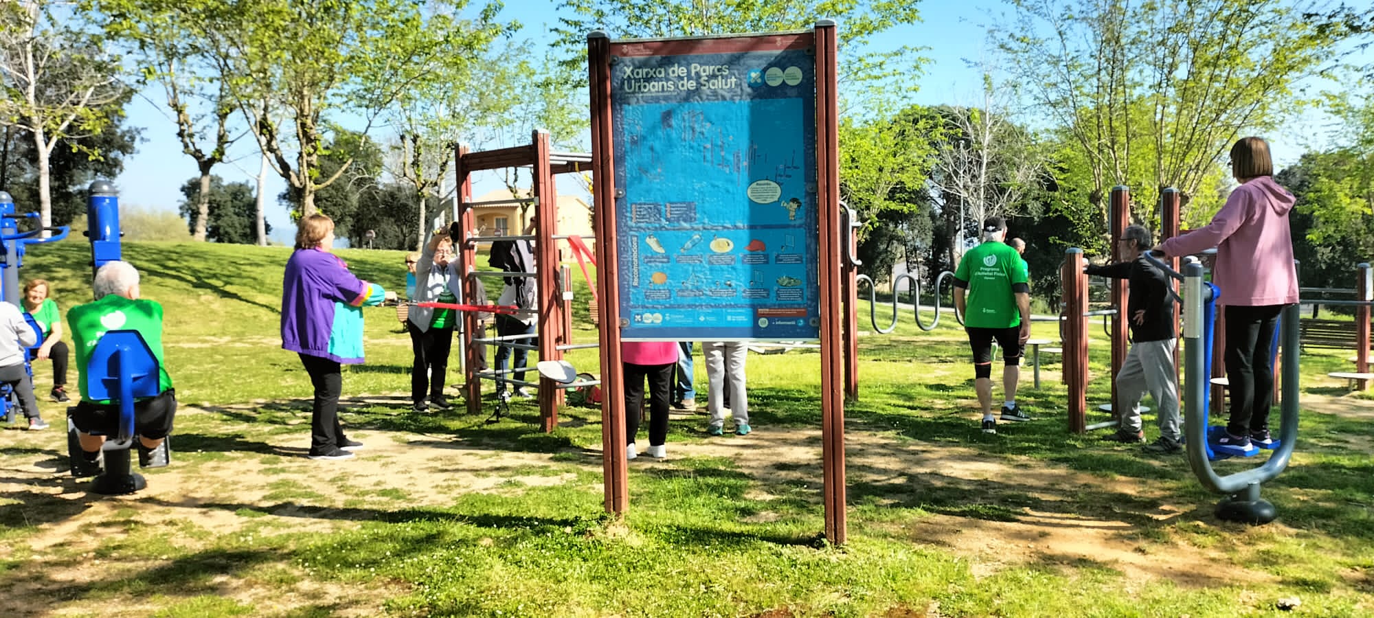 Sessió d'exercici físic al Parc Urbà de Salut