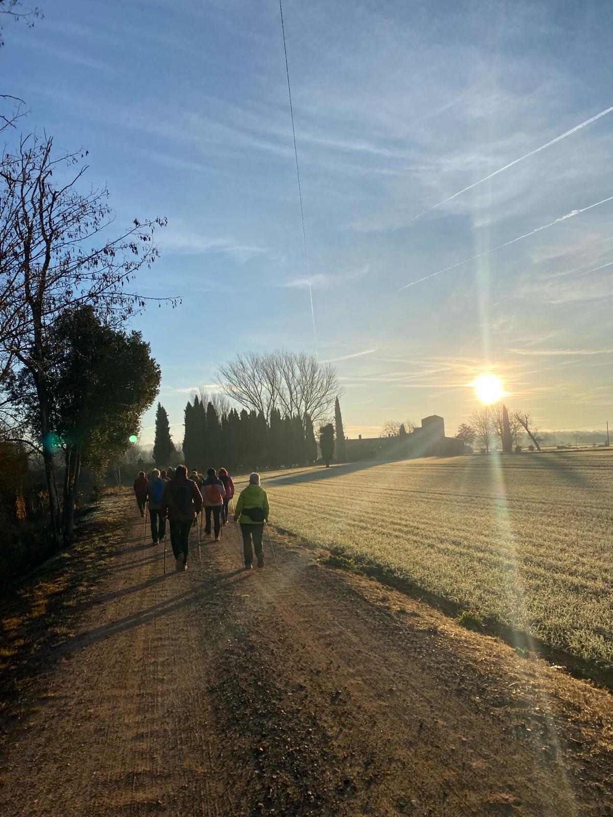 Caminada amb sortida de sol