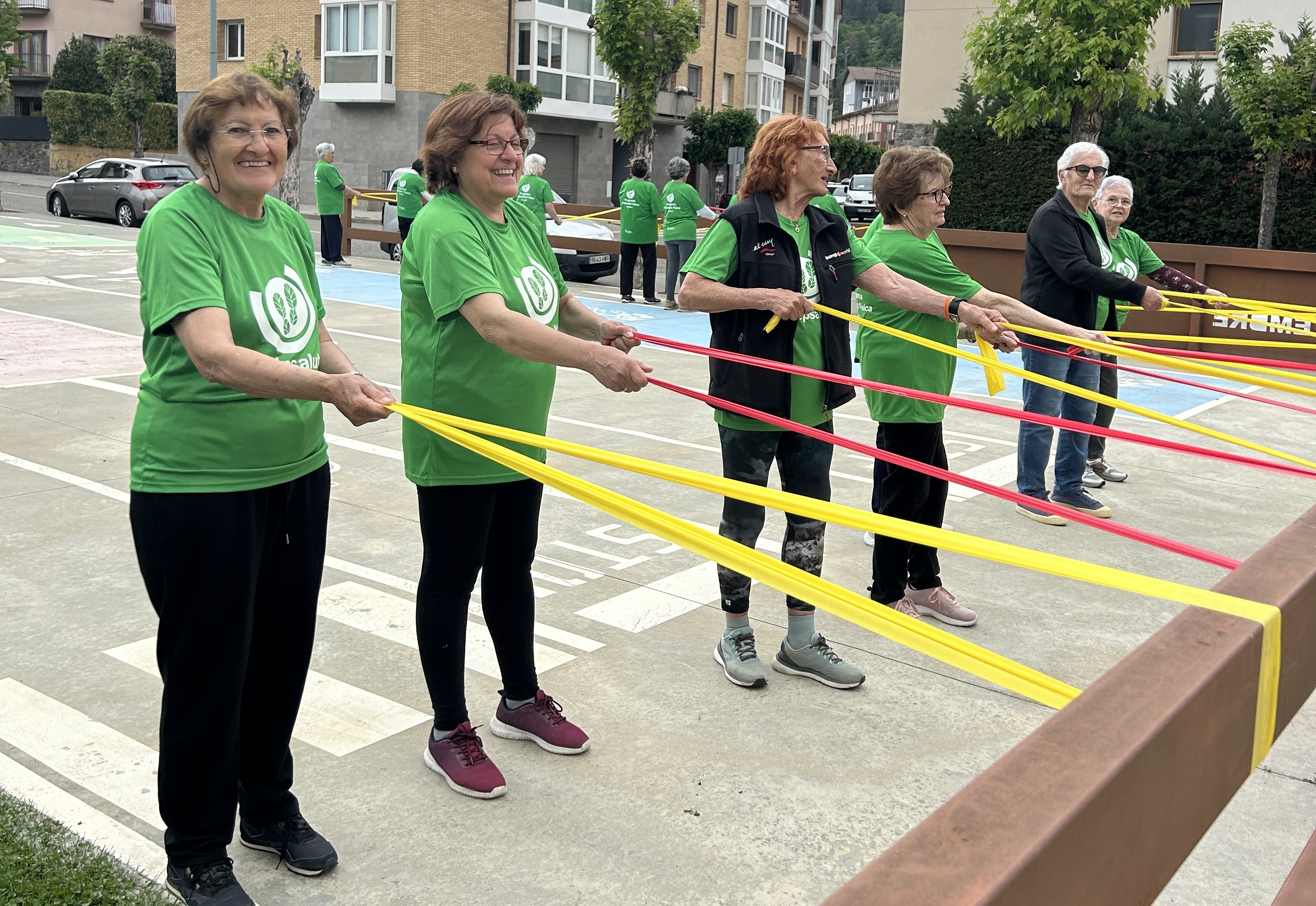 Exercici físic de força amb gomes elàstiques