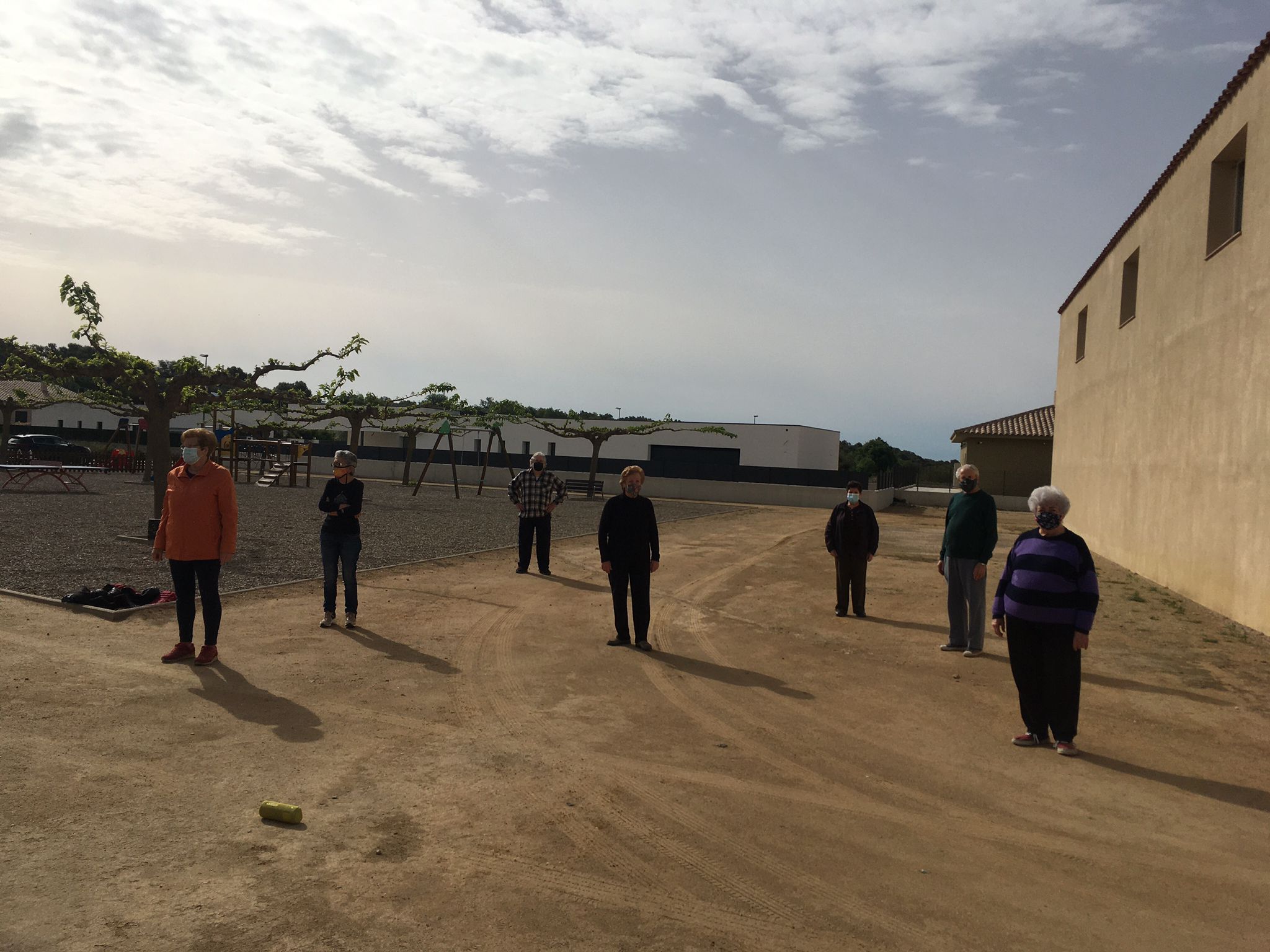 Sessió d'exercici físic a Sant Climent Sescebes