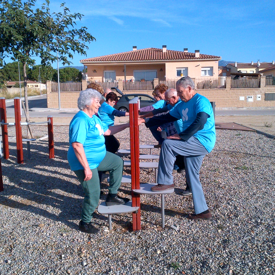 Sessió d'exercici físic a Sant Climent Sescebes